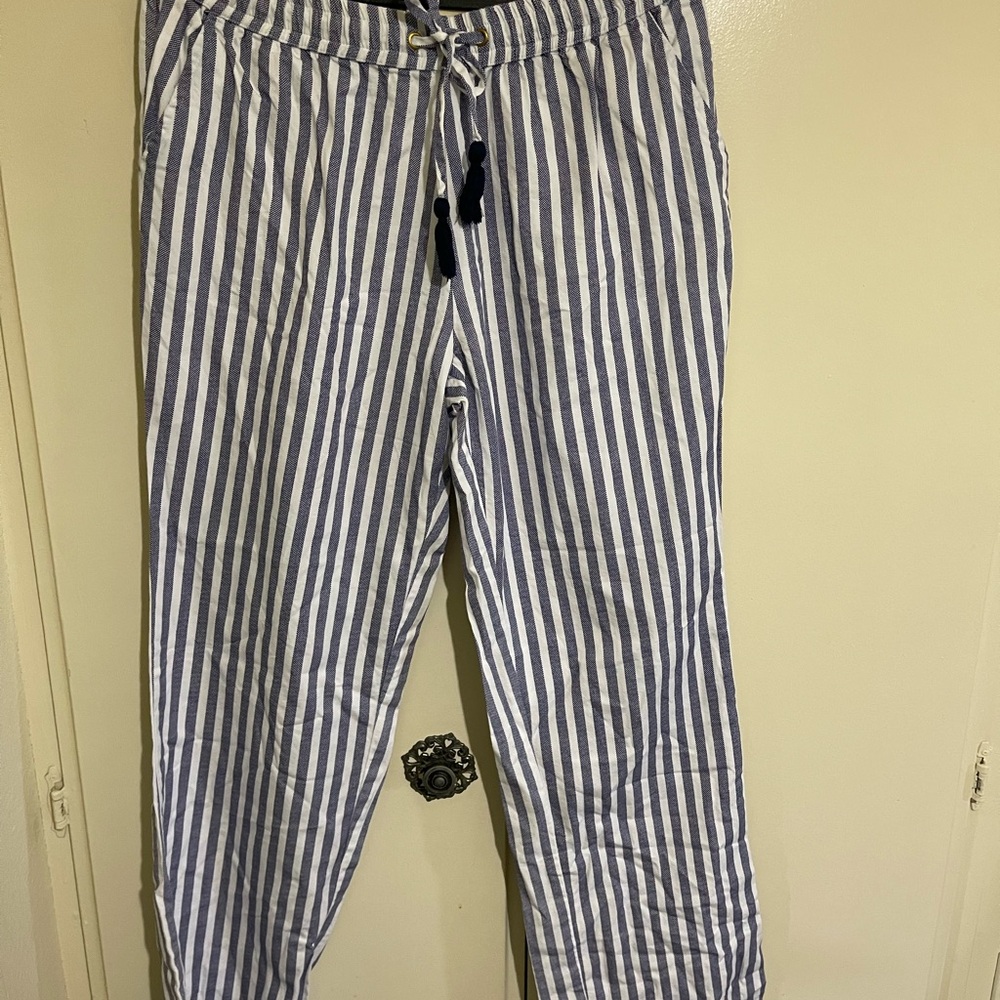 Caribbean Joe Blue and White Striped Joggers elastic waist and pockets